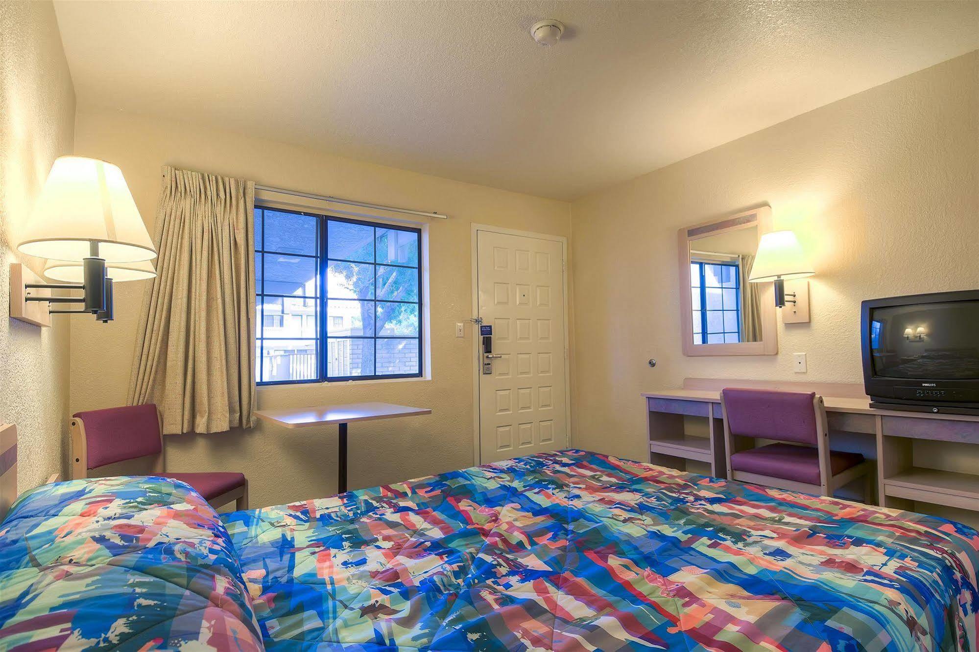 Motel 6-Barstow, Ca Εξωτερικό φωτογραφία