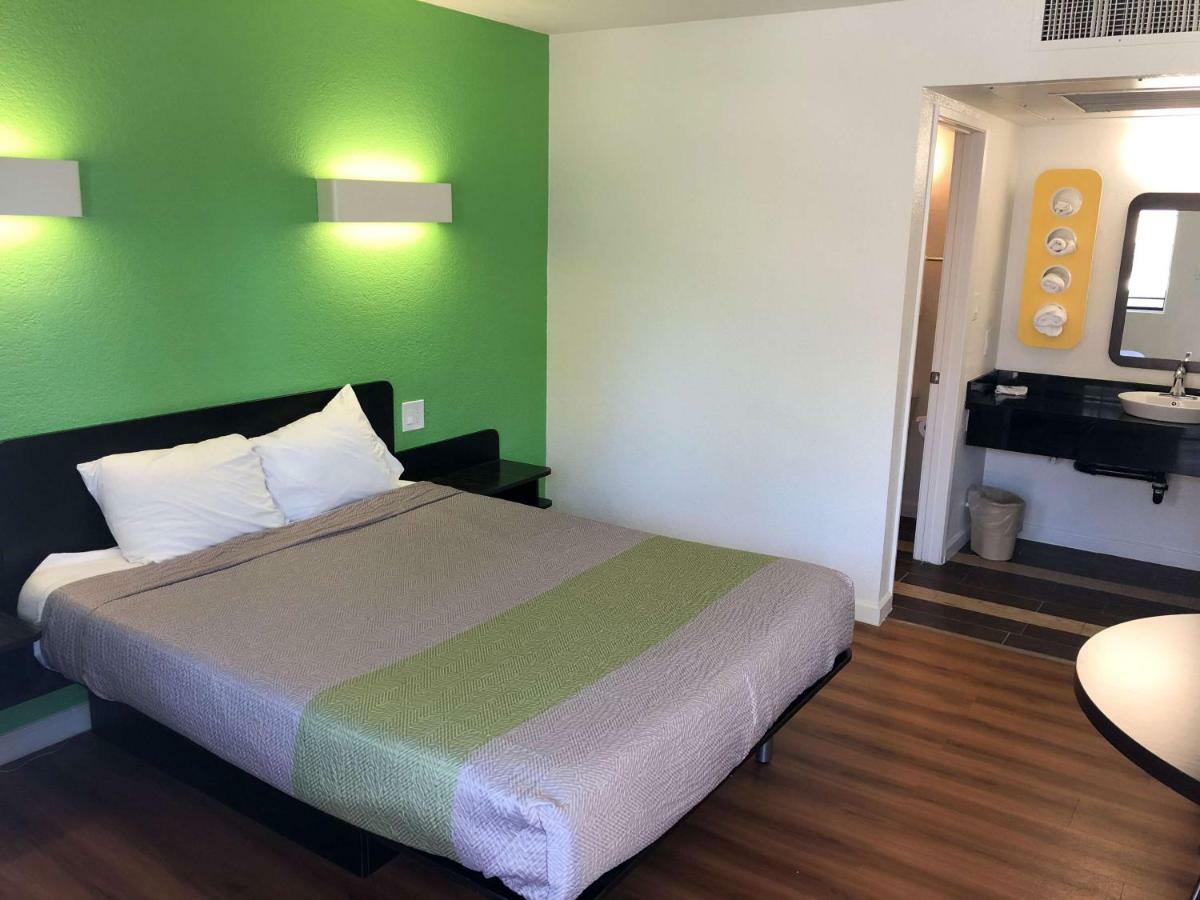 Motel 6-Barstow, Ca Εξωτερικό φωτογραφία